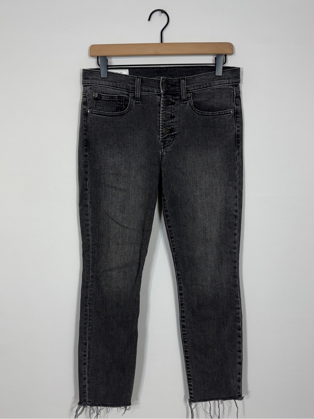 WJ36 {GAP} "True Skinny Mid Rise" Short Faded Washed Black Button Fly Jeans